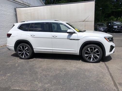 2025 Volkswagen Atlas 2.0T SEL Premium R-Line 4MOTION