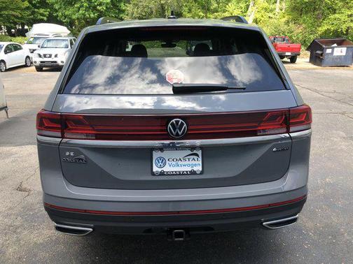 2025 Volkswagen Atlas 2.0T SE w/Technology 4MOTION