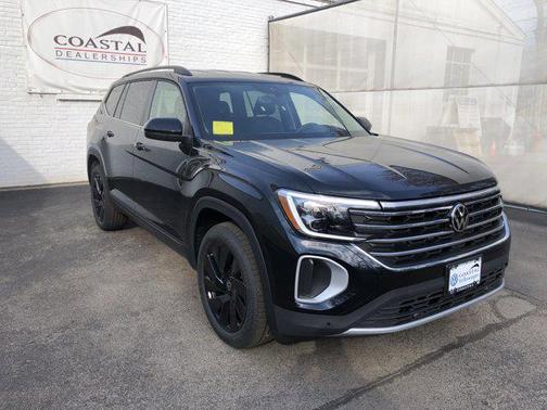 Deep Black Pearl 2026 Volkswagen Atlas 2.0T SE w/Technology 4MOTION