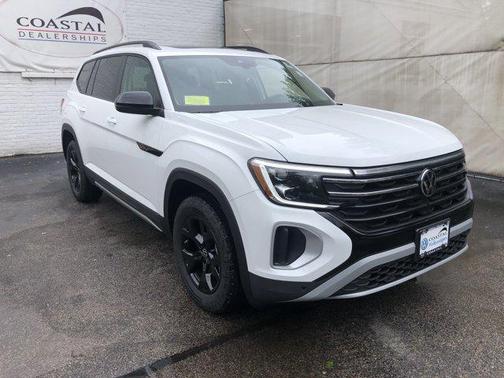 2025 Volkswagen Atlas 2.0T Peak Edition