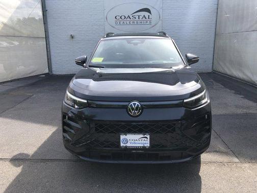 2025 Volkswagen Tiguan 2.0T SE R-Line Black 4MOTION