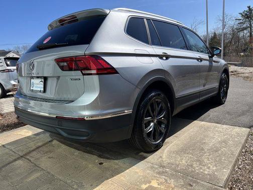 2024 Volkswagen Tiguan 2.0T SE 4MOTION