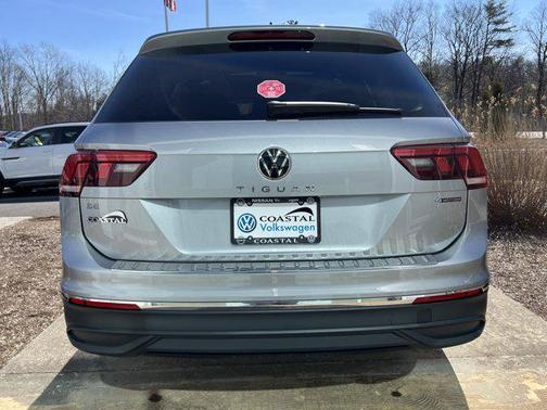 2024 Volkswagen Tiguan 2.0T SE 4MOTION