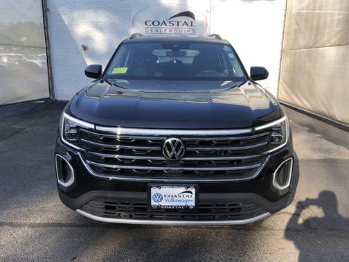 2025 Volkswagen Atlas 2.0T SE w/Technology 4MOTION