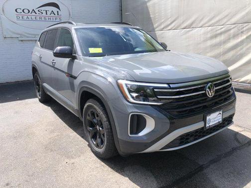 2025 Volkswagen Atlas 2.0T Peak Edition