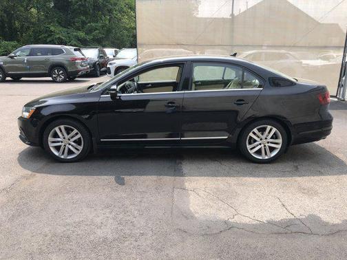 2017 Volkswagen Jetta 1.8T SEL