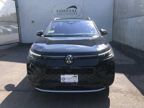 2025 Volkswagen Tiguan 2.0T SEL R-Line 4MOTION