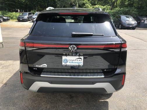 2025 Volkswagen Tiguan 2.0T SE 4MOTION