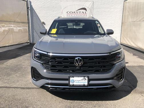 Pure Gray 2026 Volkswagen Atlas 2.0T SEL Premium R-Line 4MOTION