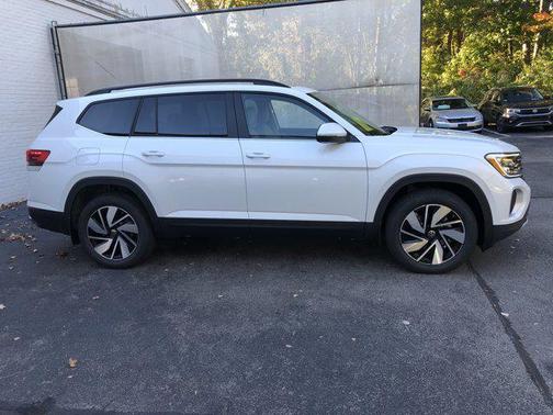 2026 Volkswagen Atlas 2.0T SE w/Technology 4MOTION