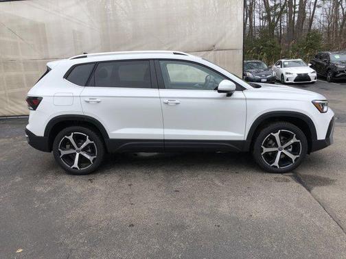 2025 Volkswagen Taos 1.5T SEL