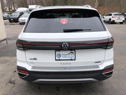 2025 Volkswagen Taos 1.5T SEL