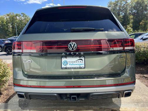 2025 Volkswagen Atlas 2.0T Peak Edition
