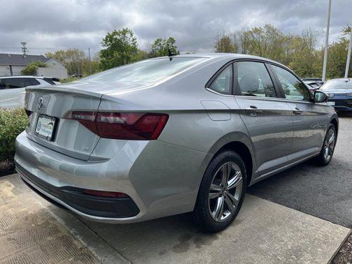 Pyrite Silver Metallic 2022 Volkswagen Jetta 1.5T SE