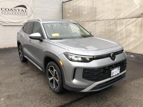 2025 Volkswagen Tiguan 2.0T SE 4MOTION