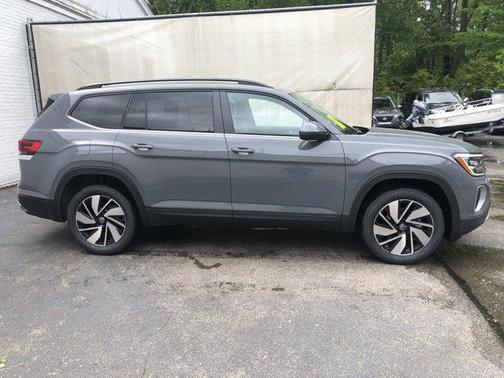 2025 Volkswagen Atlas 2.0T SE w/Technology 4MOTION