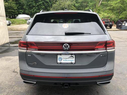 2025 Volkswagen Atlas 2.0T SE w/Technology 4MOTION