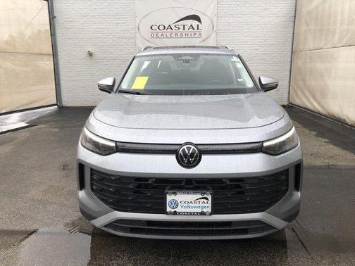 pyrite silver metallic 2026 Volkswagen Tiguan 2.0T SE