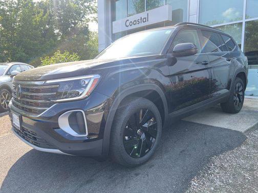 2025 Volkswagen Atlas 2.0T SE w/Technology 4MOTION