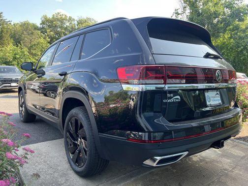 2025 Volkswagen Atlas 2.0T SE w/Technology 4MOTION