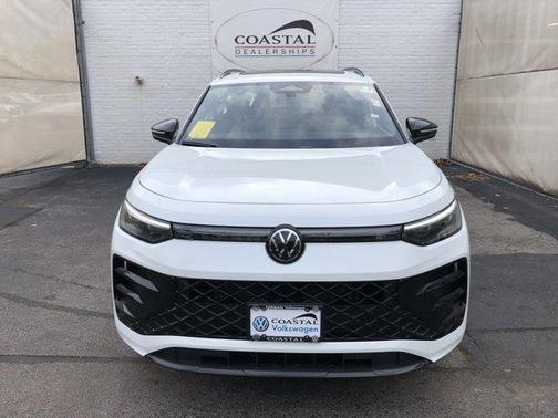 2026 Volkswagen Tiguan 2.0T SE R-Line Black 4MOTION