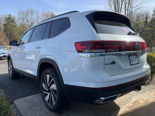 2025 Volkswagen Atlas 2.0T SE w/Technology 4MOTION
