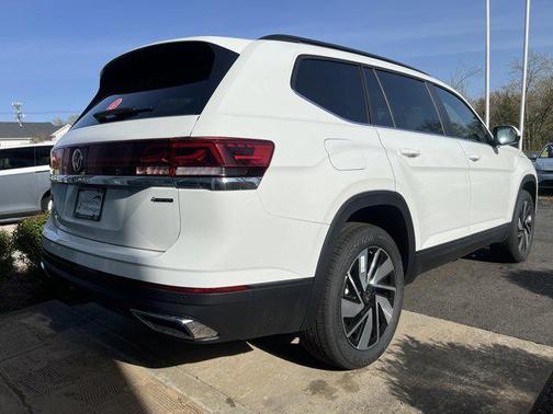 2025 Volkswagen Atlas 2.0T SE w/Technology 4MOTION