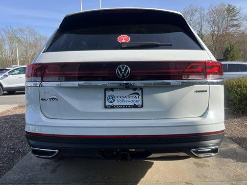 2025 Volkswagen Atlas 2.0T SE w/Technology 4MOTION