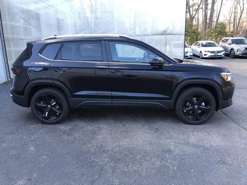 2025 Volkswagen Taos 1.5T SEL
