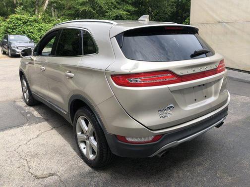 2015 Lincoln MKC Base