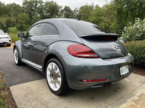 2019 Volkswagen Beetle 2.0T SE