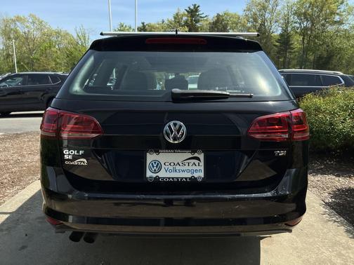 Black 2017 Volkswagen Golf SportWagen TSI SE