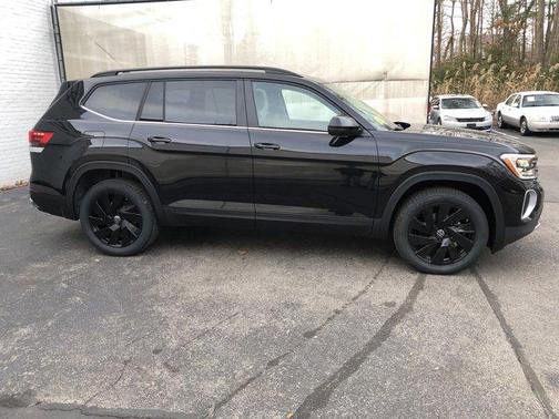 2026 Volkswagen Atlas 2.0T SE w/Technology 4MOTION