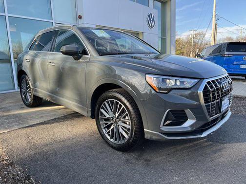 2022 Audi Q3 40 Premium