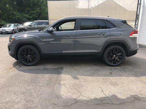 2025 Volkswagen Atlas Cross Sport 2.0T SE w/Technology 4MOTION