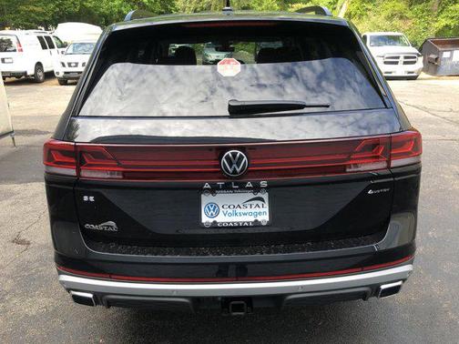 2025 Volkswagen Atlas 2.0T Peak Edition