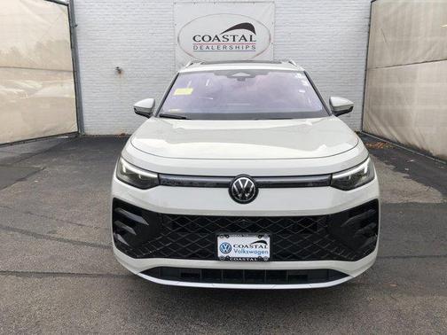 2026 Volkswagen Tiguan 2.0T SEL R-Line 4MOTION