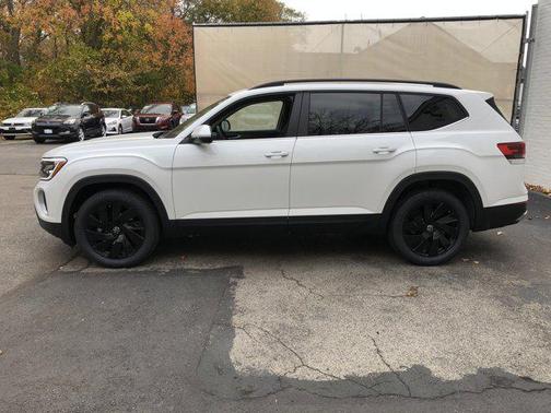 2026 Volkswagen Atlas 2.0T SE w/Technology 4MOTION