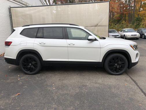 2026 Volkswagen Atlas 2.0T SE w/Technology 4MOTION