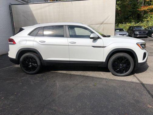 2026 Volkswagen Atlas Cross Sport 2.0T SE w/Technology 4MOTION