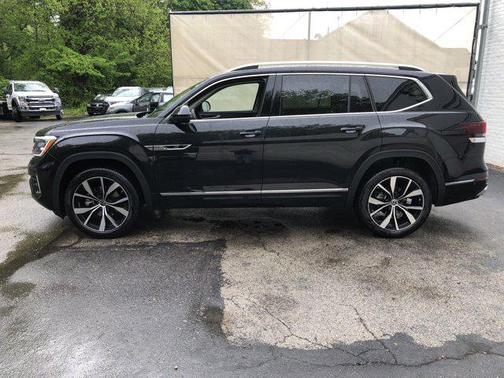 2025 Volkswagen Atlas 2.0T SEL Premium R-Line 4MOTION