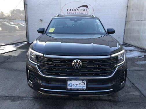 Deep Black Pearl 2026 Volkswagen Atlas 2.0T SEL Premium R-Line 4MOTION