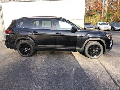 2026 Volkswagen Atlas 2.0T SE w/Technology 4MOTION