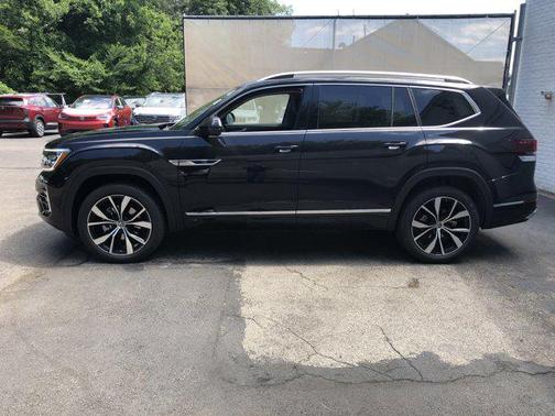 2025 Volkswagen Atlas 2.0T SEL Premium R-Line 4MOTION