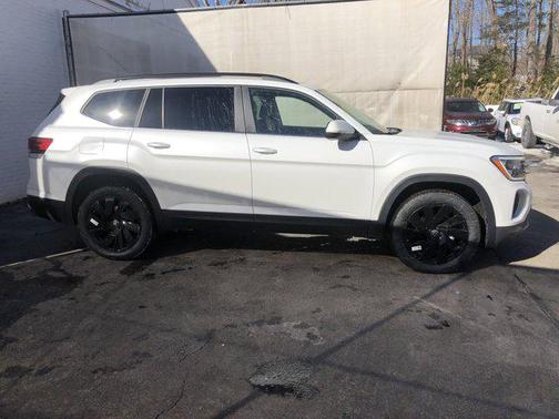 2026 Volkswagen Atlas 2.0T SE w/Technology 4MOTION