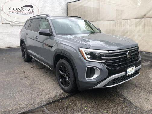 2025 Volkswagen Atlas 2.0T Peak Edition
