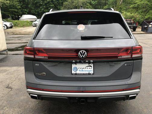 2025 Volkswagen Atlas 2.0T Peak Edition