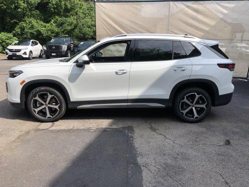 2025 Volkswagen Tiguan 2.0T SE 4MOTION