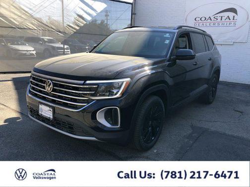 Deep Black Pearl 2026 Volkswagen Atlas 2.0T SE w/Technology 4MOTION