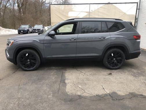 2026 Volkswagen Atlas 2.0T SE w/Technology 4MOTION